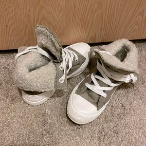 Converse Fur Lined Platform Shoes. Size 6.5 women’s.